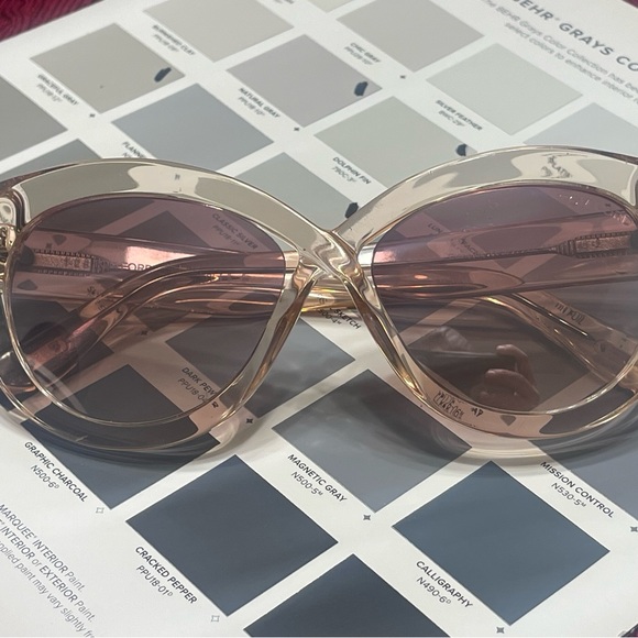 Tom Ford Diane Sunglasses with Case main image 8